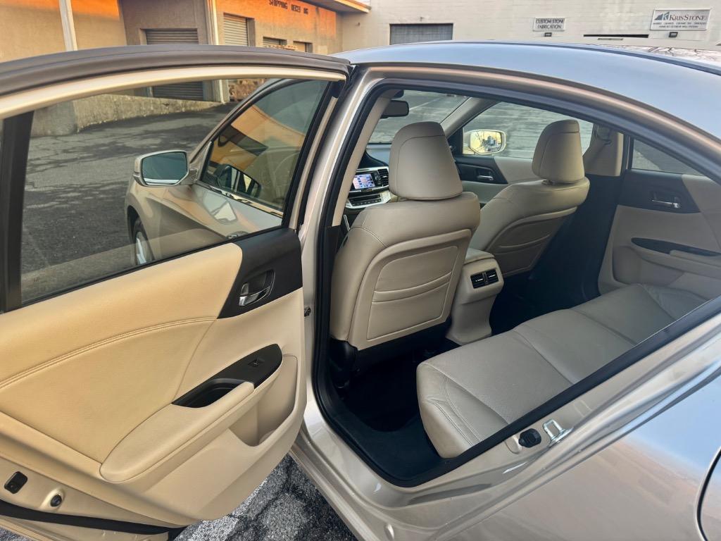 2013 Honda Accord EX-L V6 photo